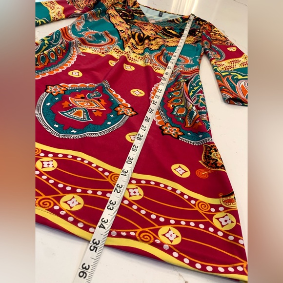 White Mark Women's Long Sleeve V-Neck Patterned Dress Size Medium - Picture 3 of 8